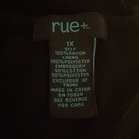 Rue21+ Embroidered Plus Size Romper Size 1XL - Picture 6 of 6